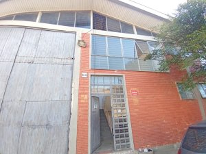 Pavilhão com 750m² no bairro Navegantes em Porto Alegre para Alugar