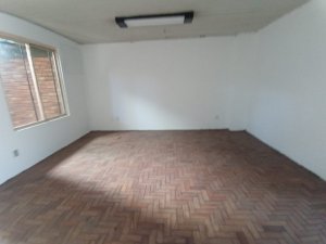 Pavilhão com 750m² no bairro Navegantes em Porto Alegre para Alugar