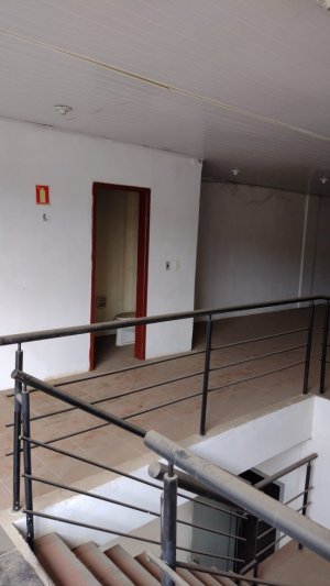 Pavilhão com 750m² no bairro Navegantes em Porto Alegre para Alugar