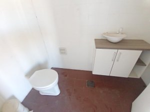 Pavilhão com 750m² no bairro Navegantes em Porto Alegre para Alugar