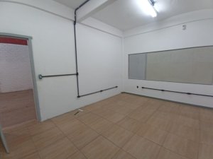 Pavilhão com 750m² no bairro Navegantes em Porto Alegre para Alugar