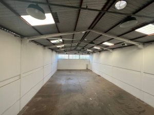 Pavilhão com 574m² no bairro Anchieta em Porto Alegre para Alugar