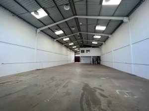 Pavilhão com 574m² no bairro Anchieta em Porto Alegre para Alugar