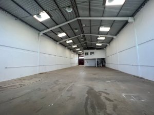 Pavilhão com 574m² no bairro Anchieta em Porto Alegre para Alugar