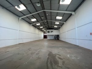 Pavilhão com 574m² no bairro Anchieta em Porto Alegre para Alugar