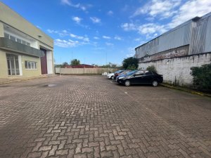 Pavilhão com 574m² no bairro Anchieta em Porto Alegre para Alugar