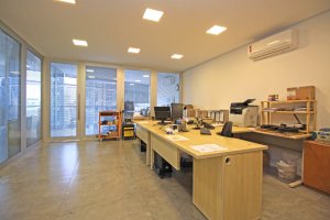 Predio com 1150m² no bairro Moinhos de Vento em Porto Alegre para Alugar