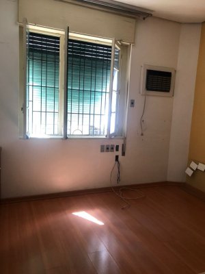 Casa comercial com 455m² no bairro Moinhos de Vento em Porto Alegre para Alugar