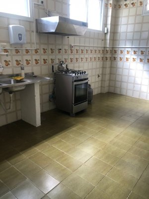 Casa comercial com 455m² no bairro Moinhos de Vento em Porto Alegre para Alugar