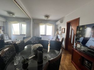 Apartamento com 70m², 2 dormitórios no bairro Auxiliadora em Porto Alegre para Comprar