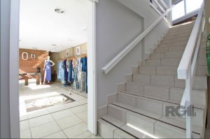 Prédio Comercial com 360m² no bairro Petrópolis em Porto Alegre para Alugar