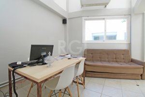 Prédio Comercial com 360m² no bairro Petrópolis em Porto Alegre para Alugar