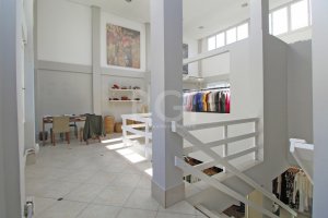 Prédio Comercial com 360m² no bairro Petrópolis em Porto Alegre para Alugar