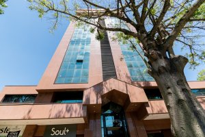 Conjunto/Sala com 103m² no bairro Auxiliadora em Porto Alegre para Comprar