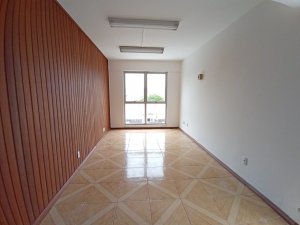 Salas/Conjuntos com 86m² no bairro Petrópolis em Porto Alegre para Alugar