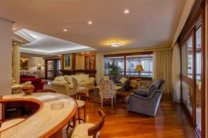 Apartamento com 352m², 4 dormitórios no bairro Moinhos de Vento em Porto Alegre para Alugar