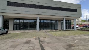 Loja com 350m² no bairro Jardim Botânico em Porto Alegre para Alugar