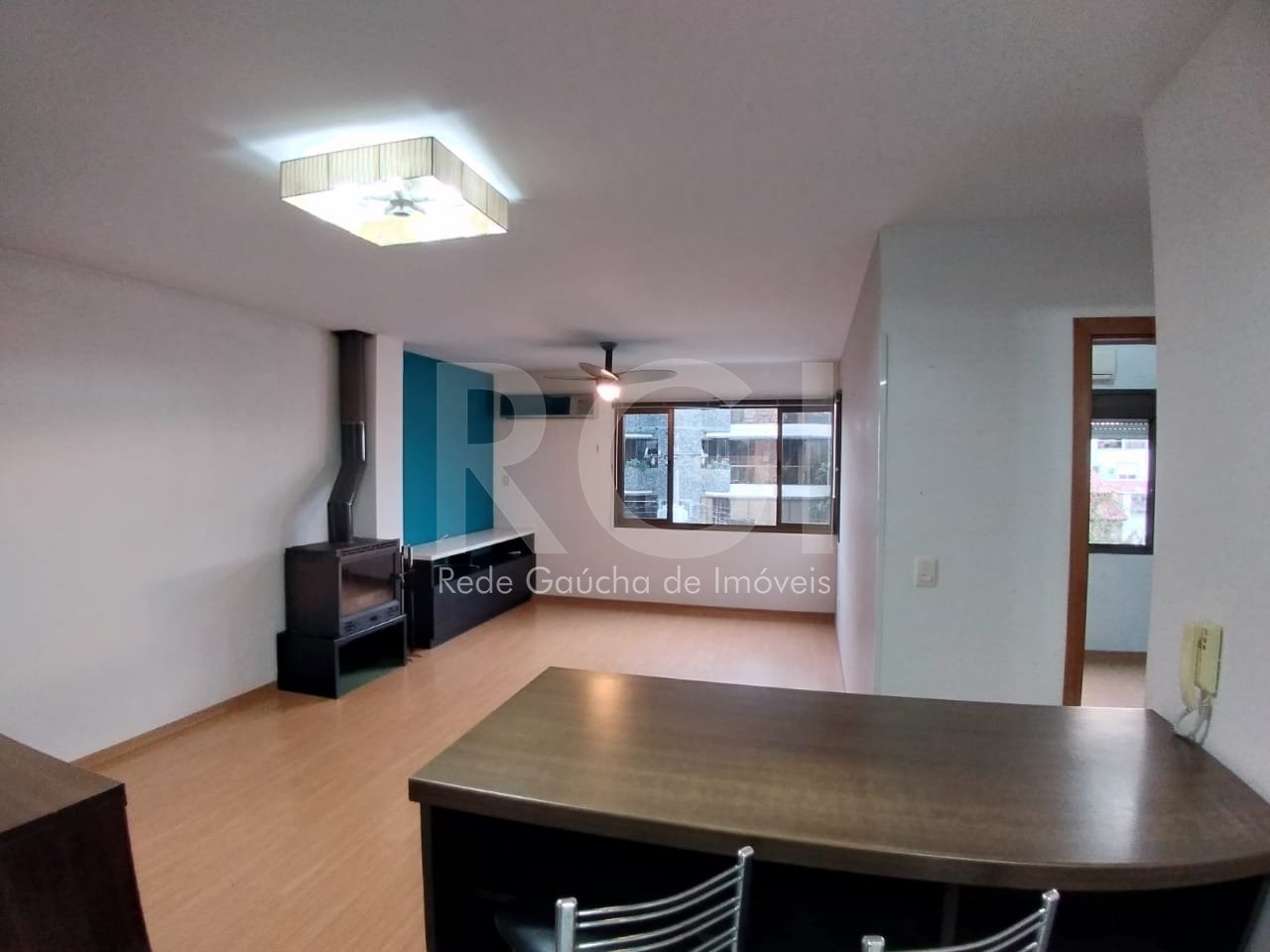 Apartamento com 75m², 2 dormitórios, 1 suíte, 1 vaga no bairro Higienópolis em Porto Alegre para Comprar