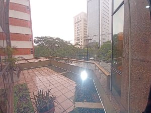 Salas/Conjuntos com 60m² no bairro Auxiliadora em Porto Alegre para Alugar