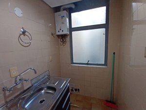 Apartamento com 37m², 1 dormitório no bairro Rio Branco em Porto Alegre para Alugar
