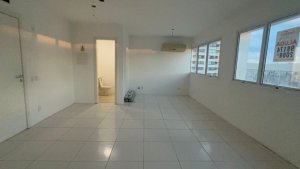 Conjunto/Sala com 34m² no bairro Menino Deus em Porto Alegre para Alugar