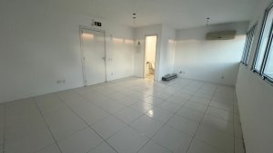 Conjunto/Sala com 34m² no bairro Menino Deus em Porto Alegre para Alugar