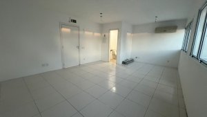 Conjunto/Sala com 34m² no bairro Menino Deus em Porto Alegre para Alugar