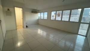 Conjunto/Sala com 34m² no bairro Menino Deus em Porto Alegre para Alugar