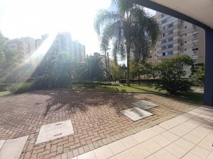 Apartamento com 84m², 2 dormitórios no bairro Chácara Das Pedras em Porto Alegre para Alugar