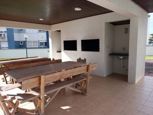 Apartamento com 84m², 2 dormitórios no bairro Chácara Das Pedras em Porto Alegre para Alugar