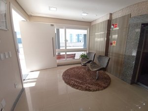 Apartamento com 84m², 2 dormitórios no bairro Chácara Das Pedras em Porto Alegre para Alugar