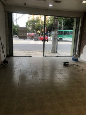 Loja com 156m² no bairro Petrópolis em Porto Alegre para Alugar