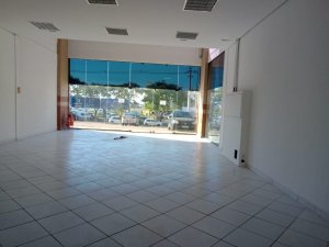 Loja com 210m² no bairro Sarandi em Porto Alegre para Alugar