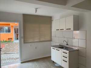 Casa Condominio com 47m², 1 dormitório no bairro Santa Tereza em Porto Alegre para Alugar