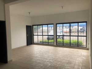 Galpão com 750m² no bairro Sarandi em Porto Alegre para Alugar