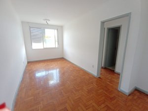Apartamento com 60m², 1 dormitório no bairro Vila Ipiranga em Porto Alegre para Alugar