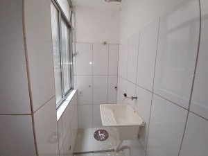 Apartamento com 60m², 1 dormitório no bairro Vila Ipiranga em Porto Alegre para Alugar