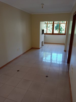 Apartamento com 75m², 2 dormitórios no bairro Petrópolis em Porto Alegre para Alugar