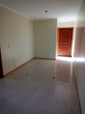 Apartamento com 75m², 2 dormitórios no bairro Petrópolis em Porto Alegre para Alugar