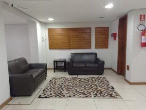 Salas/Conjuntos com 39m² no bairro Moinhos de Vento em Porto Alegre para Alugar
