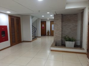 Salas/Conjuntos com 39m² no bairro Moinhos de Vento em Porto Alegre para Alugar