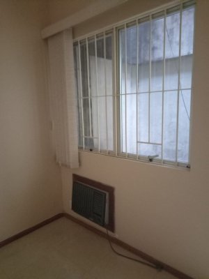 Salas/Conjuntos com 39m² no bairro Moinhos de Vento em Porto Alegre para Alugar