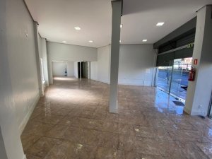 Loja com 113m² no bairro Petrópolis em Porto Alegre para Alugar