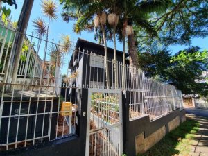 Casa comercial com 300m² no bairro Petrópolis em Porto Alegre para Alugar