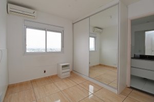 Apartamento com 50m², 3 dormitórios no bairro Humaitá em Porto Alegre para Alugar