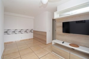 Apartamento com 50m², 3 dormitórios no bairro Humaitá em Porto Alegre para Alugar