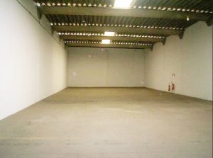 Galpão com 550m² no bairro Sarandi em Porto Alegre para Alugar