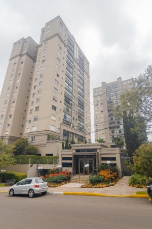 Apartamento com 108m², 3 dormitórios no bairro Jardim Europa em Porto Alegre para Alugar