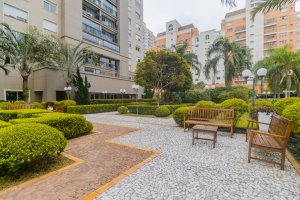 Apartamento com 108m², 3 dormitórios no bairro Jardim Europa em Porto Alegre para Alugar