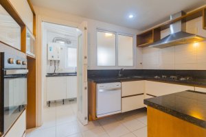 Apartamento com 108m², 3 dormitórios no bairro Jardim Europa em Porto Alegre para Alugar